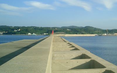 壱岐郷ノ浦の切れ波止