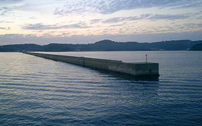 郷ノ浦の切れ波止