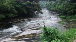 対馬 瀬川のつり橋